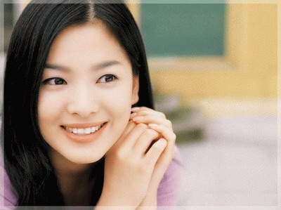 Сэтгэлд дотно, сайхан инээмсэглэлт Сун Хеэ-гюу